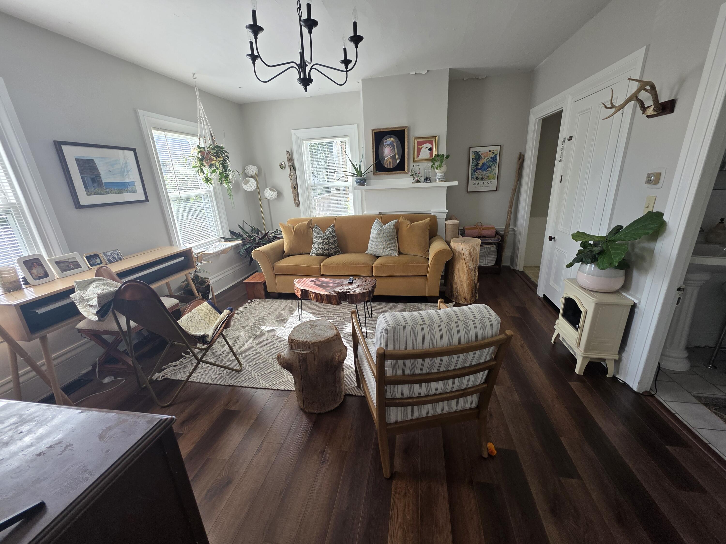 12 Gay Street Rockland ME 04841