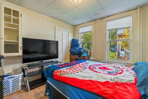 24 Dyer Street Saco ME 04072