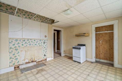 24 Dyer Street Saco ME 04072