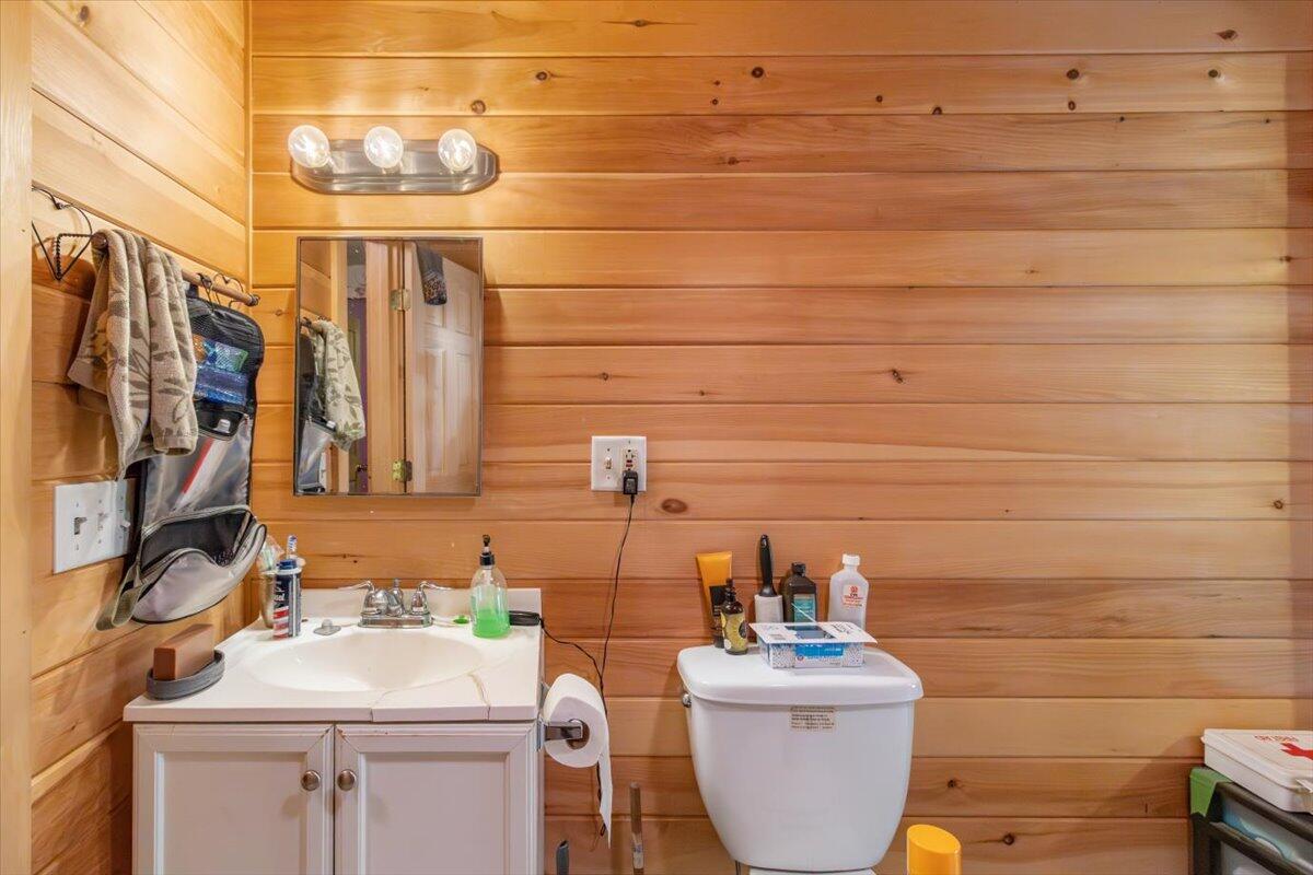 26 Jenkins Road Penobscot ME 04476