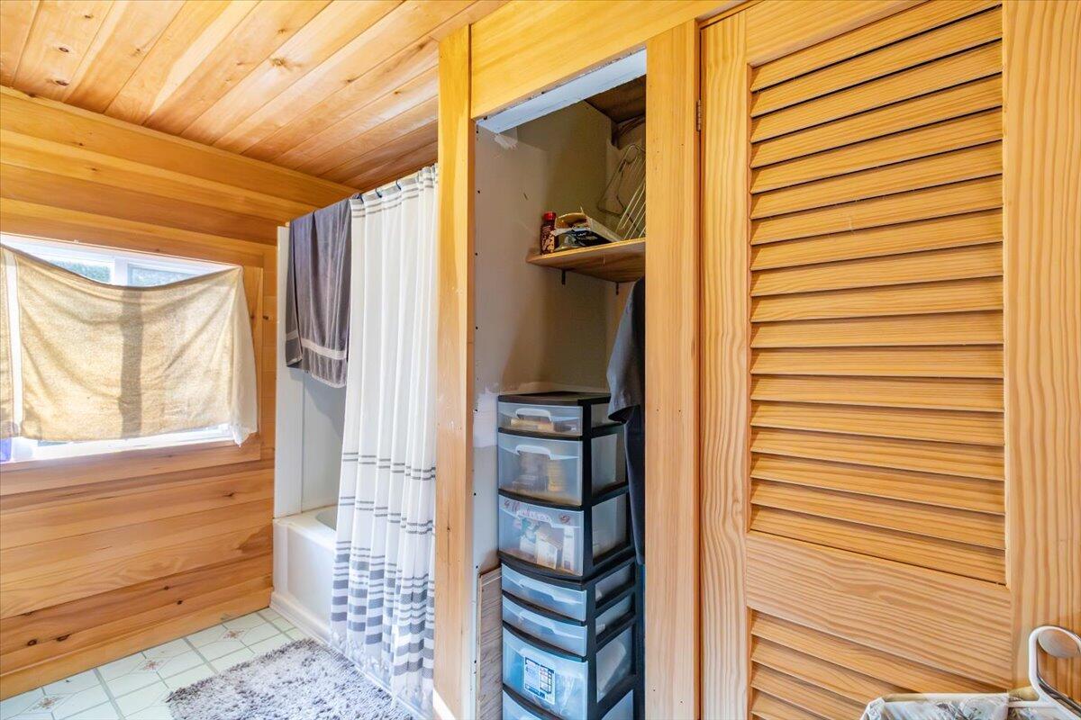 26 Jenkins Road Penobscot ME 04476