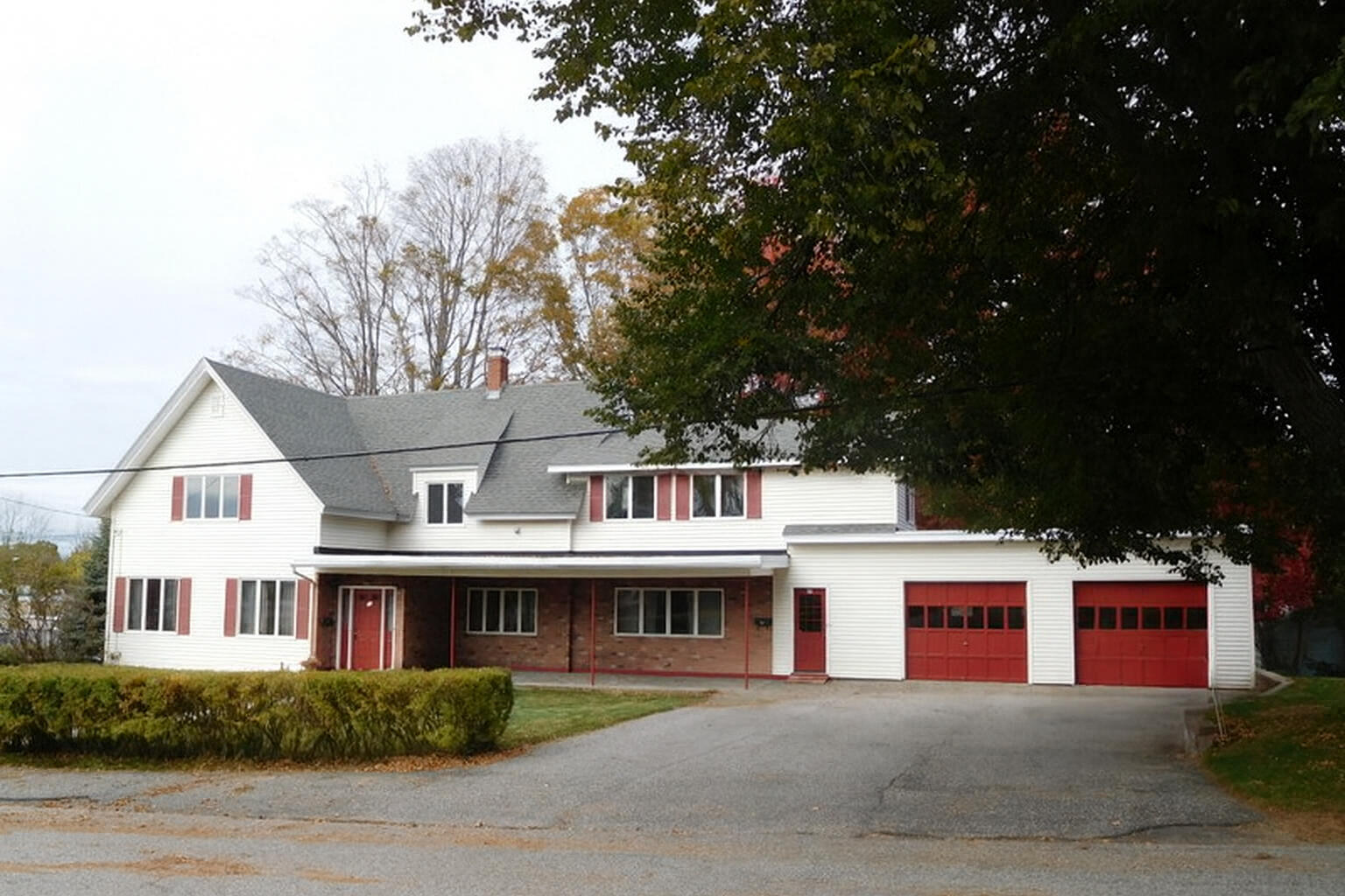 12 Burbank Street Lewiston ME 04240