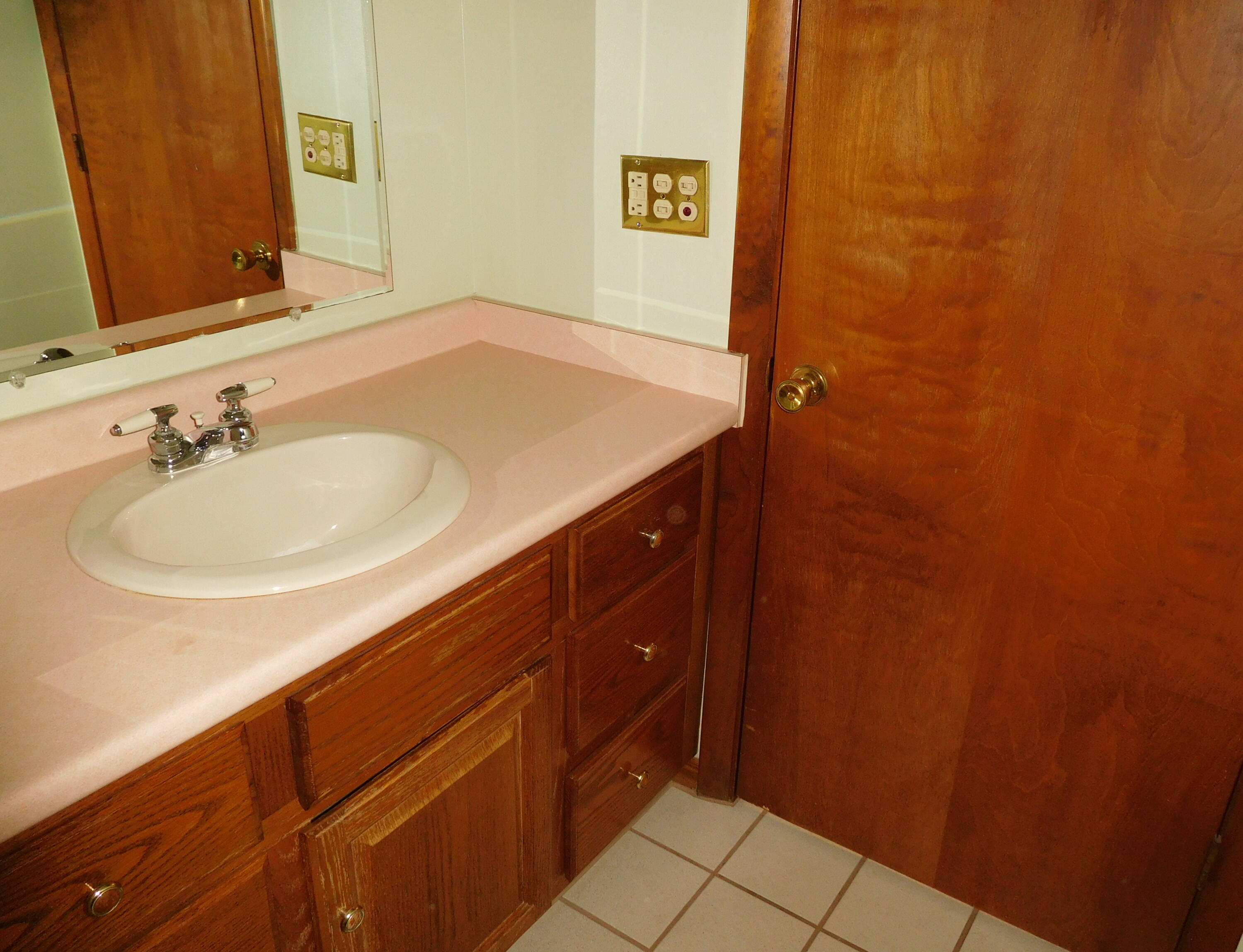 12 Burbank Street Lewiston ME 04240