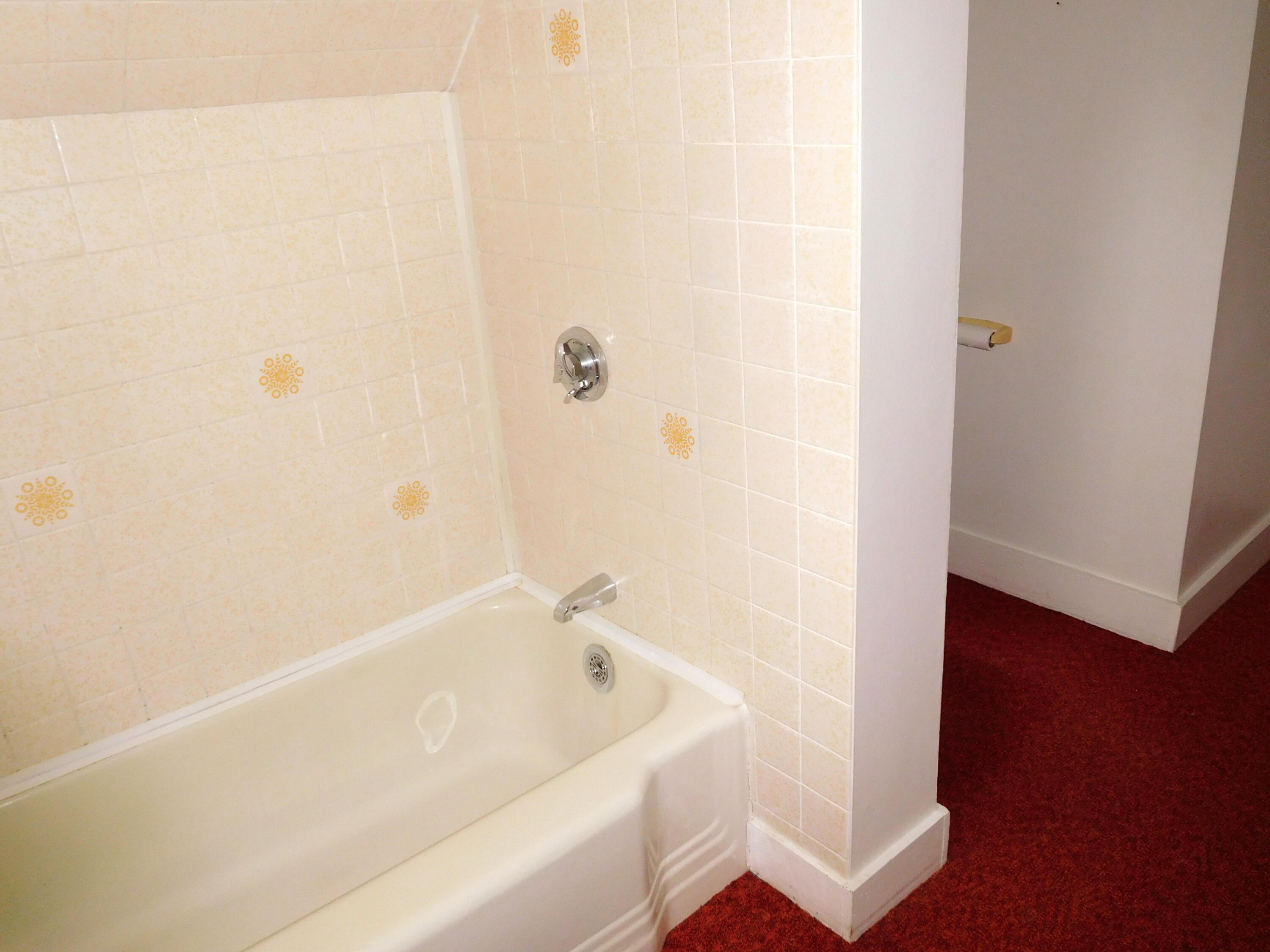 12 Burbank Street Lewiston ME 04240