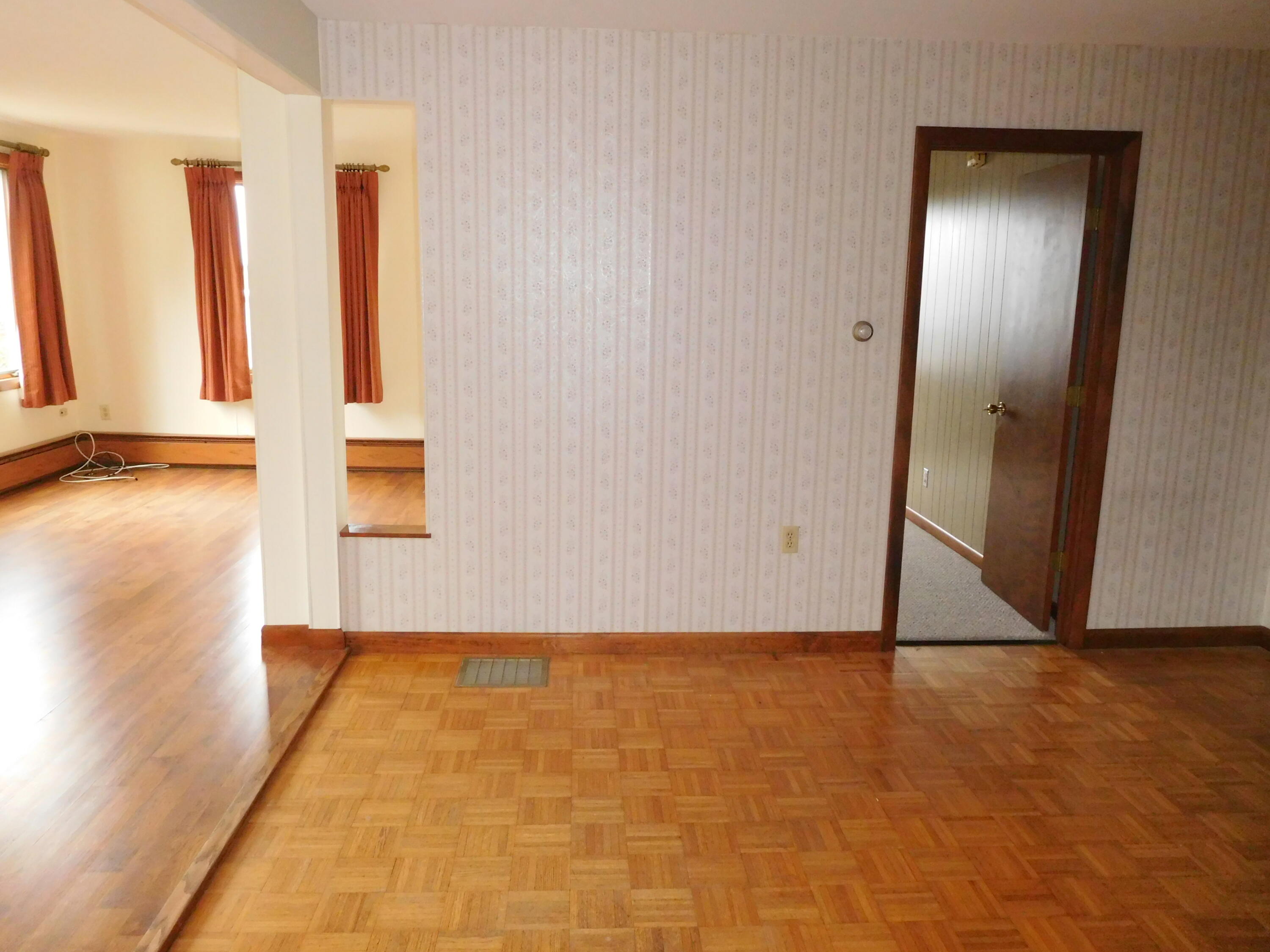12 Burbank Street Lewiston ME 04240