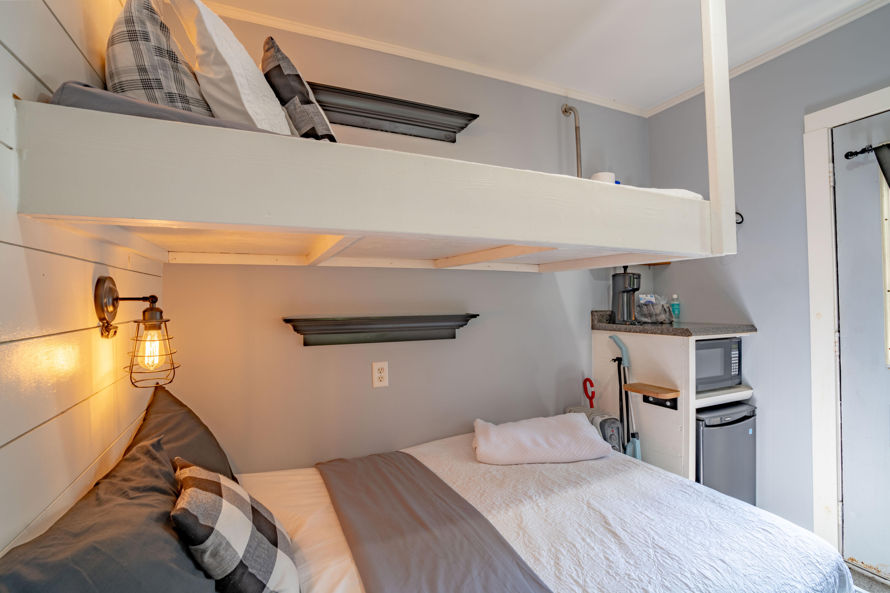 14 Gifford Lane Bucksport ME 04416