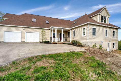 8 Victoria Lane Falmouth ME 04105
