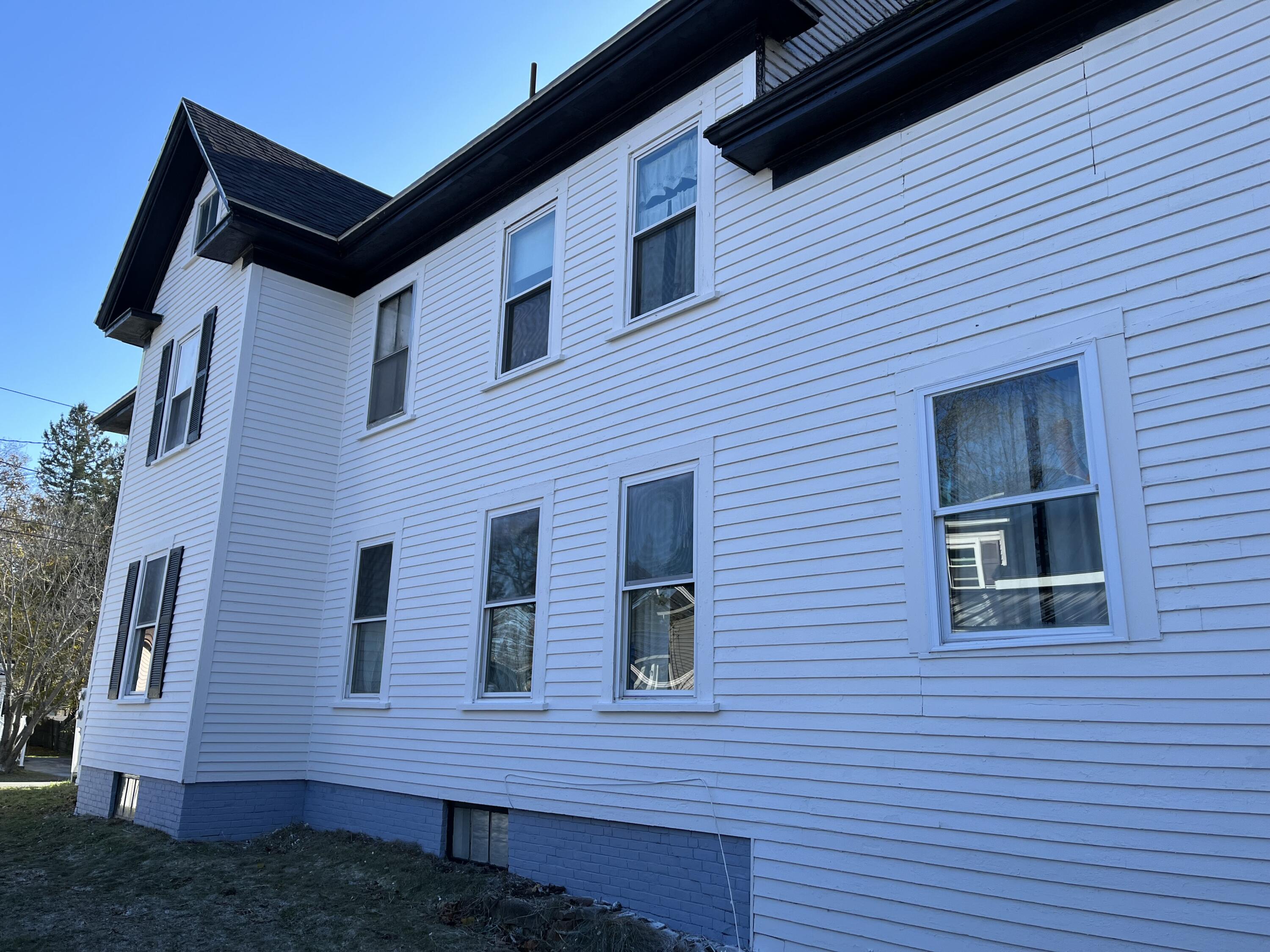 24 Dexter Street Bangor ME 04401
