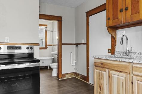 89 Walnut Street Lewiston ME 04240