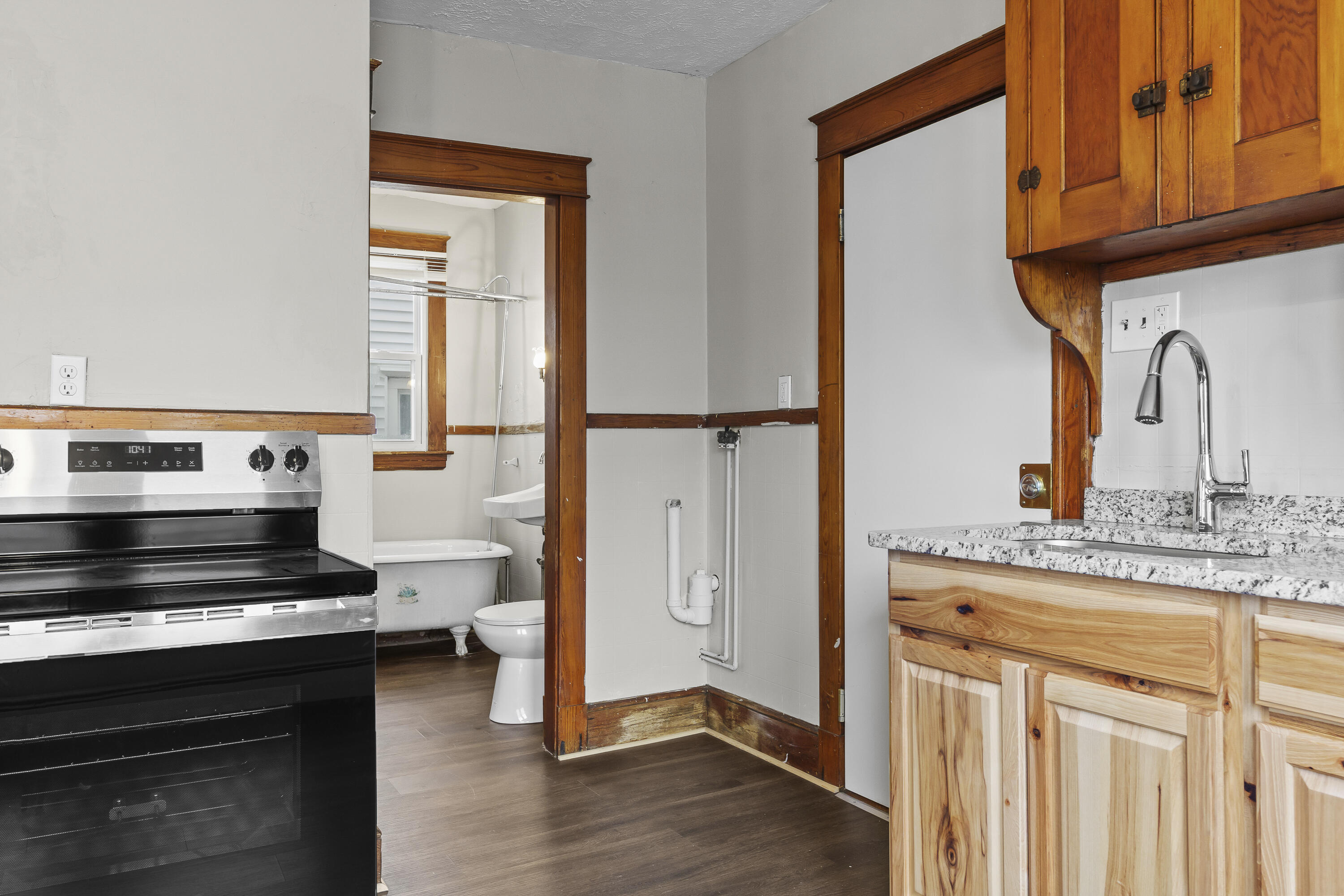 89 Walnut Street Lewiston ME 04240