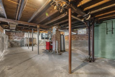 89 Walnut Street Lewiston ME 04240