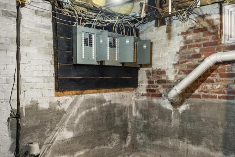 89 Walnut Street Lewiston ME 04240