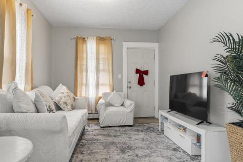 89 Walnut Street Lewiston ME 04240
