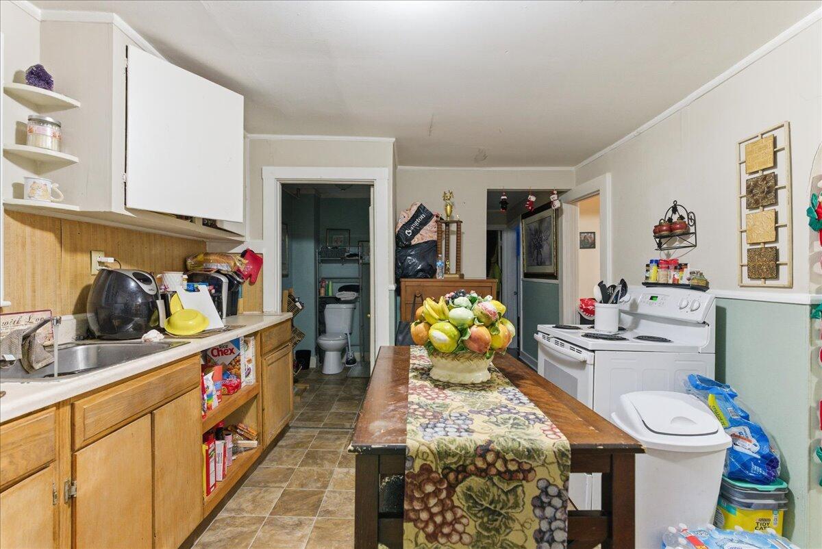 942 Lisbon Street Lewiston ME 04240