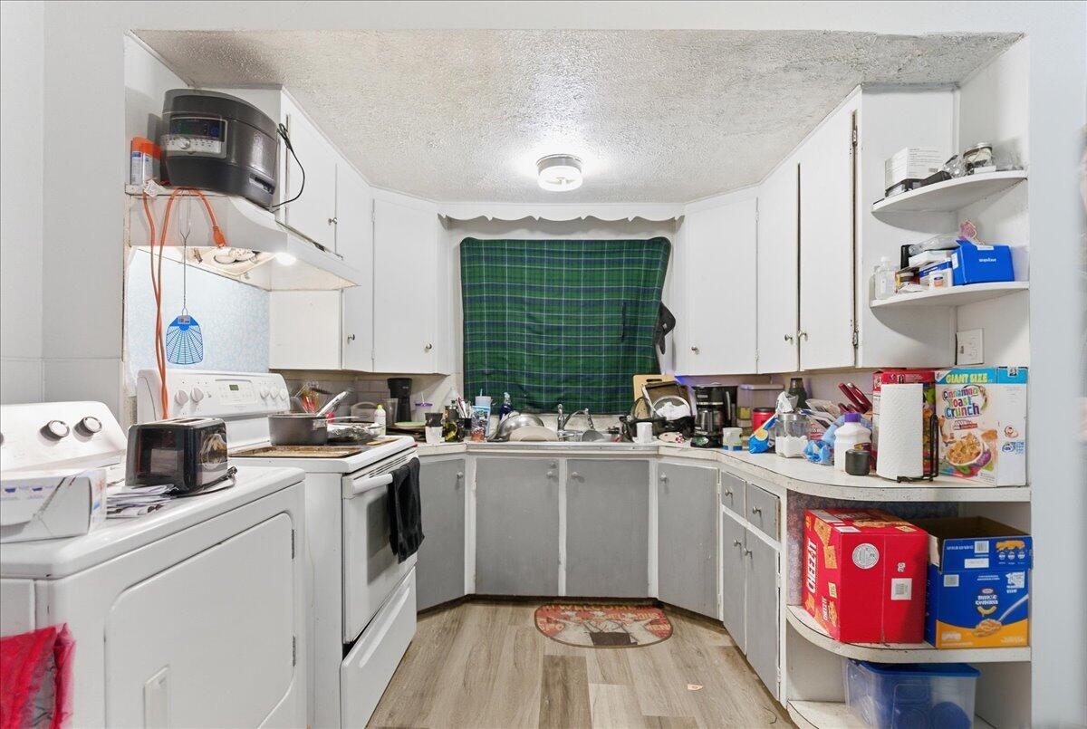 942 Lisbon Street Lewiston ME 04240