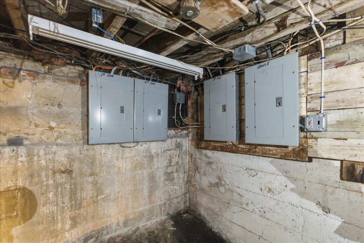 942 Lisbon Street Lewiston ME 04240