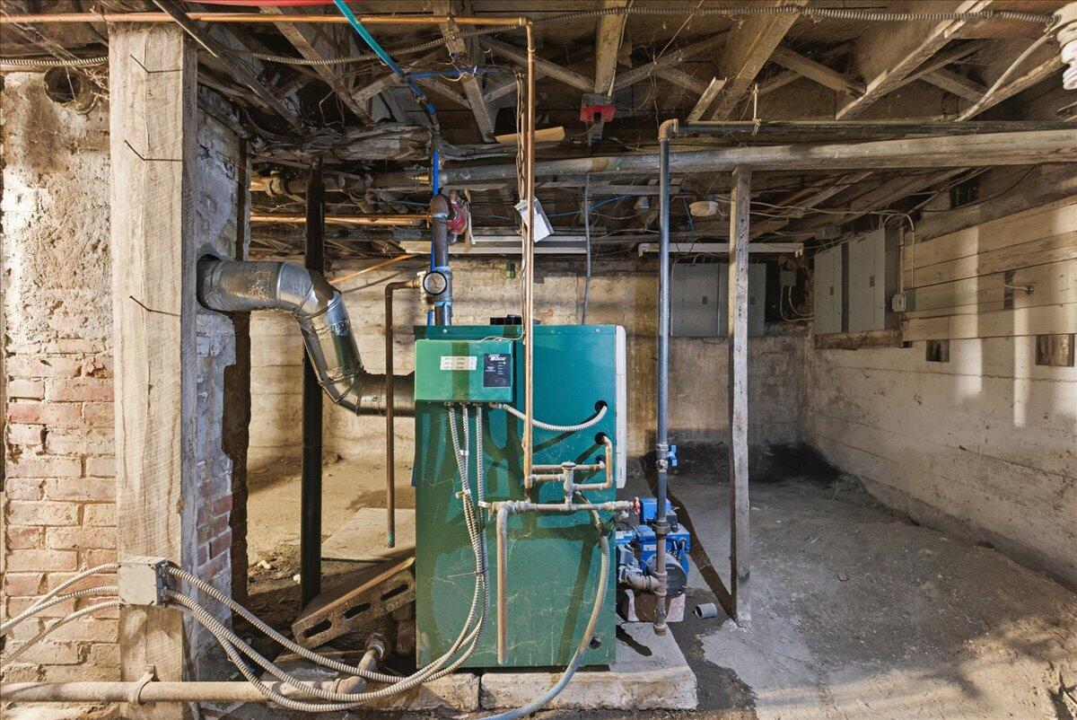 942 Lisbon Street Lewiston ME 04240