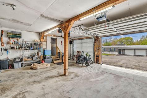 76 Lee Road Lincoln ME 04457