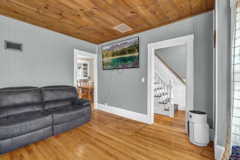 76 Lee Road Lincoln ME 04457