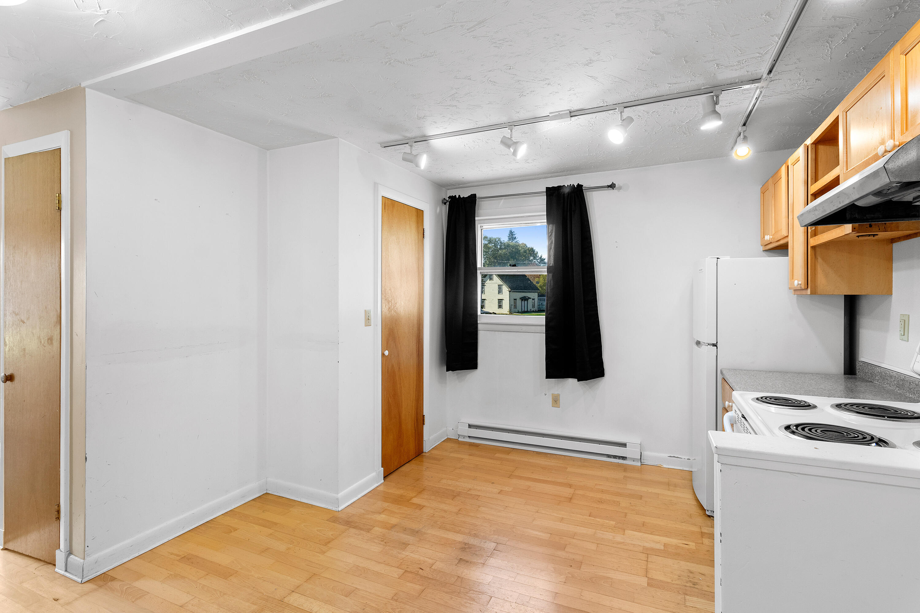 26 Crescent Street Rockland ME 04841