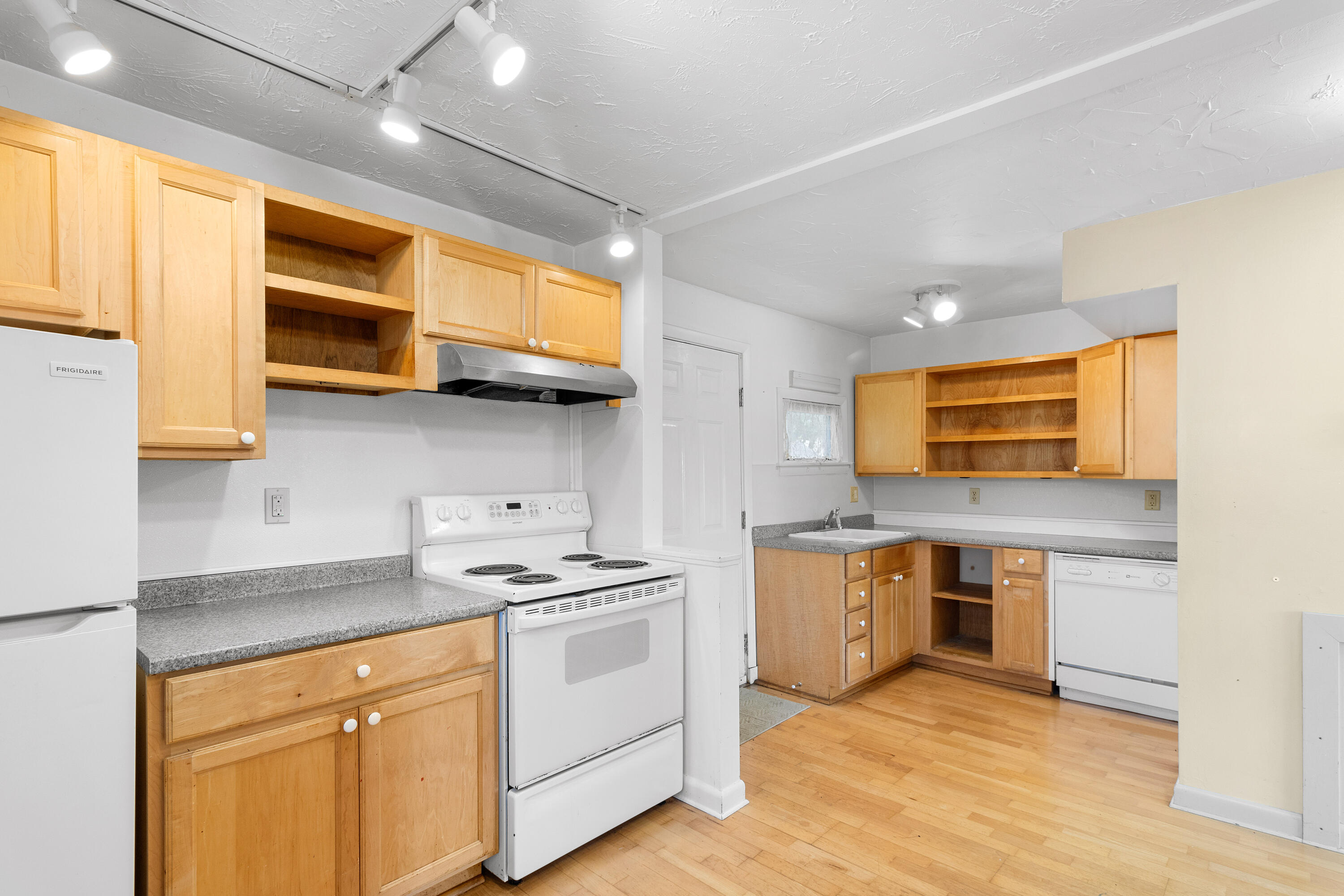 26 Crescent Street Rockland ME 04841