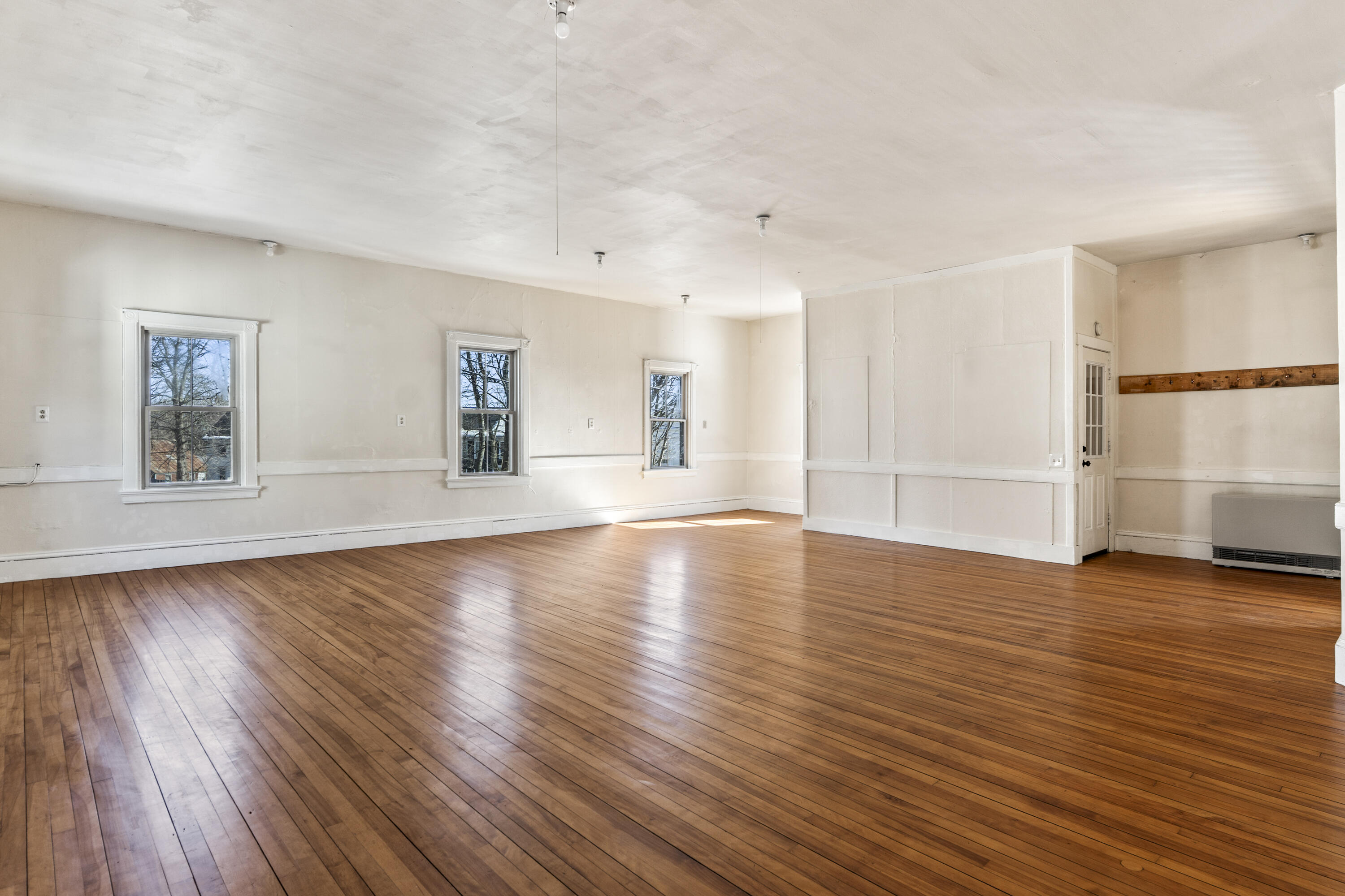 38 Main Street Topsham ME 04086