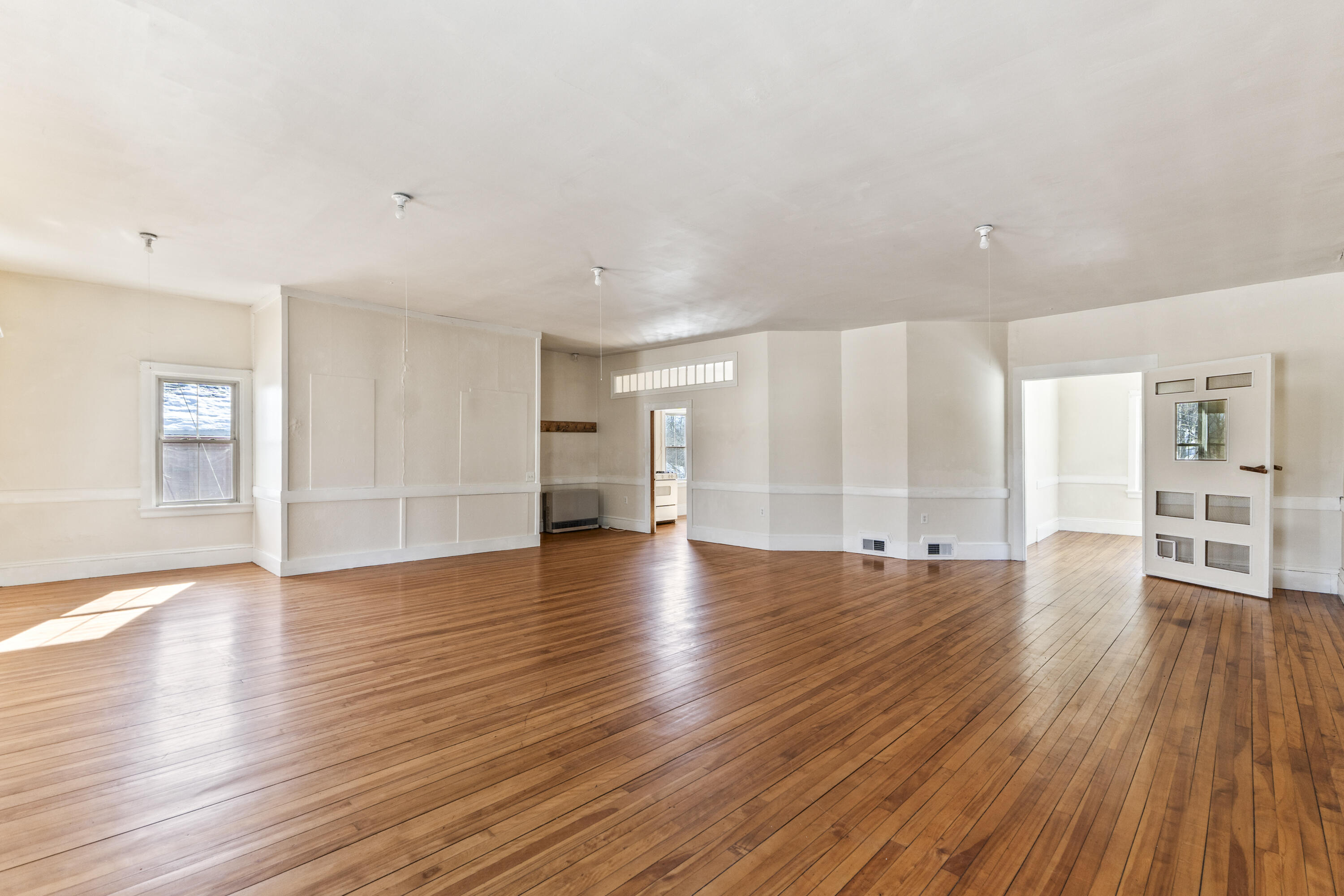 38 Main Street Topsham ME 04086