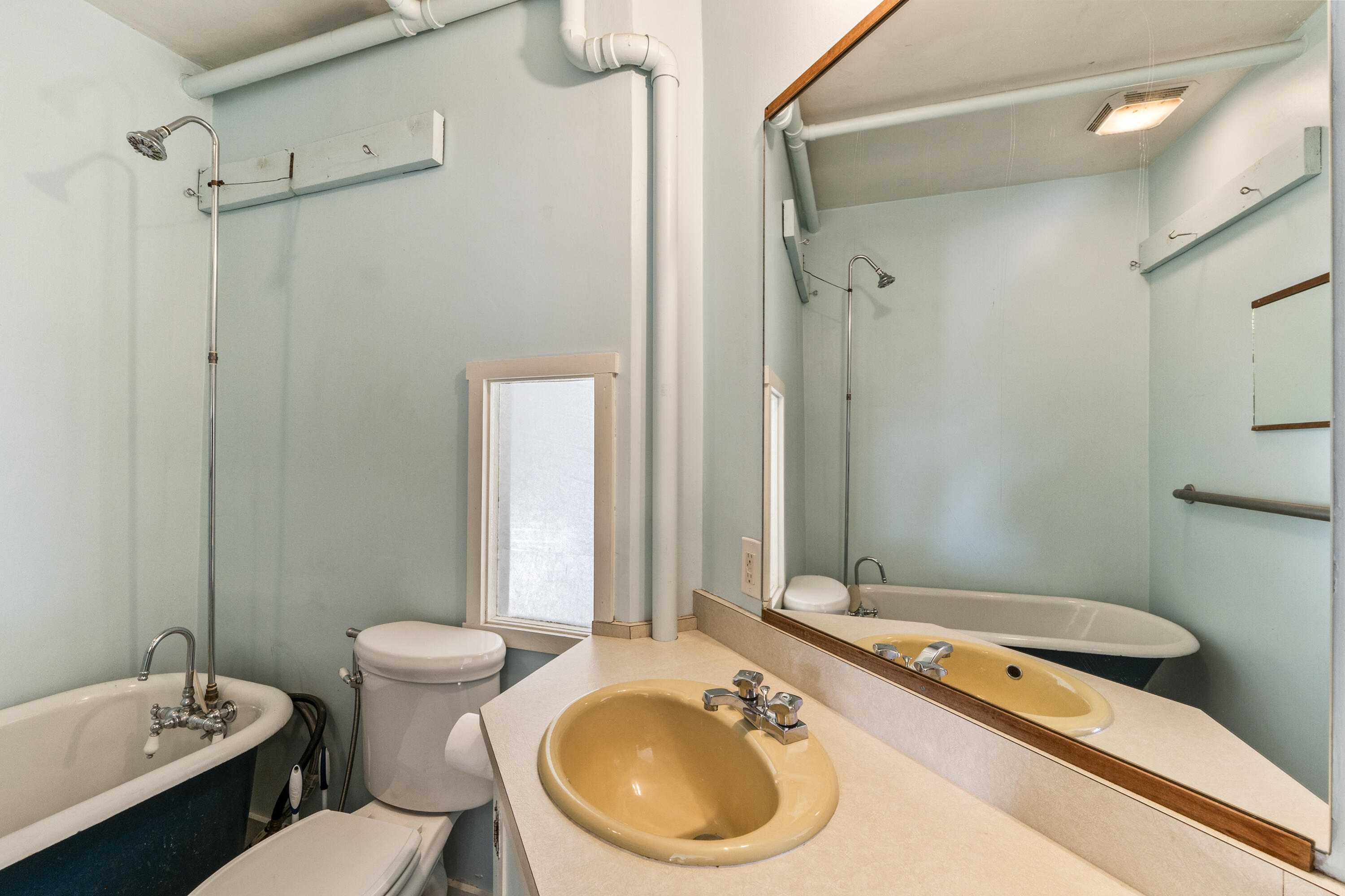 38 Main Street Topsham ME 04086