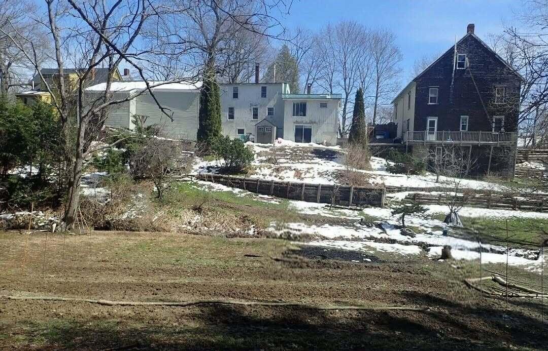 38 Main Street Topsham ME 04086