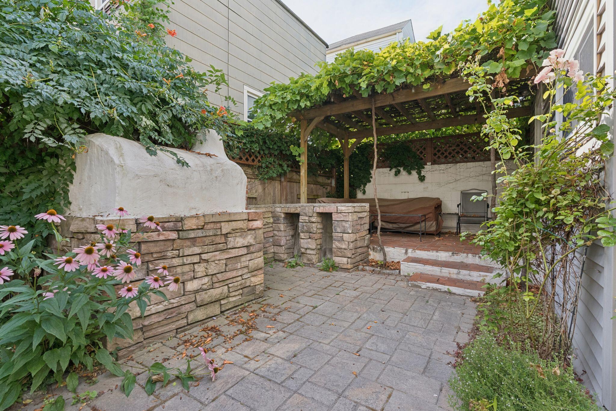 20 Tate Street Portland ME 04102