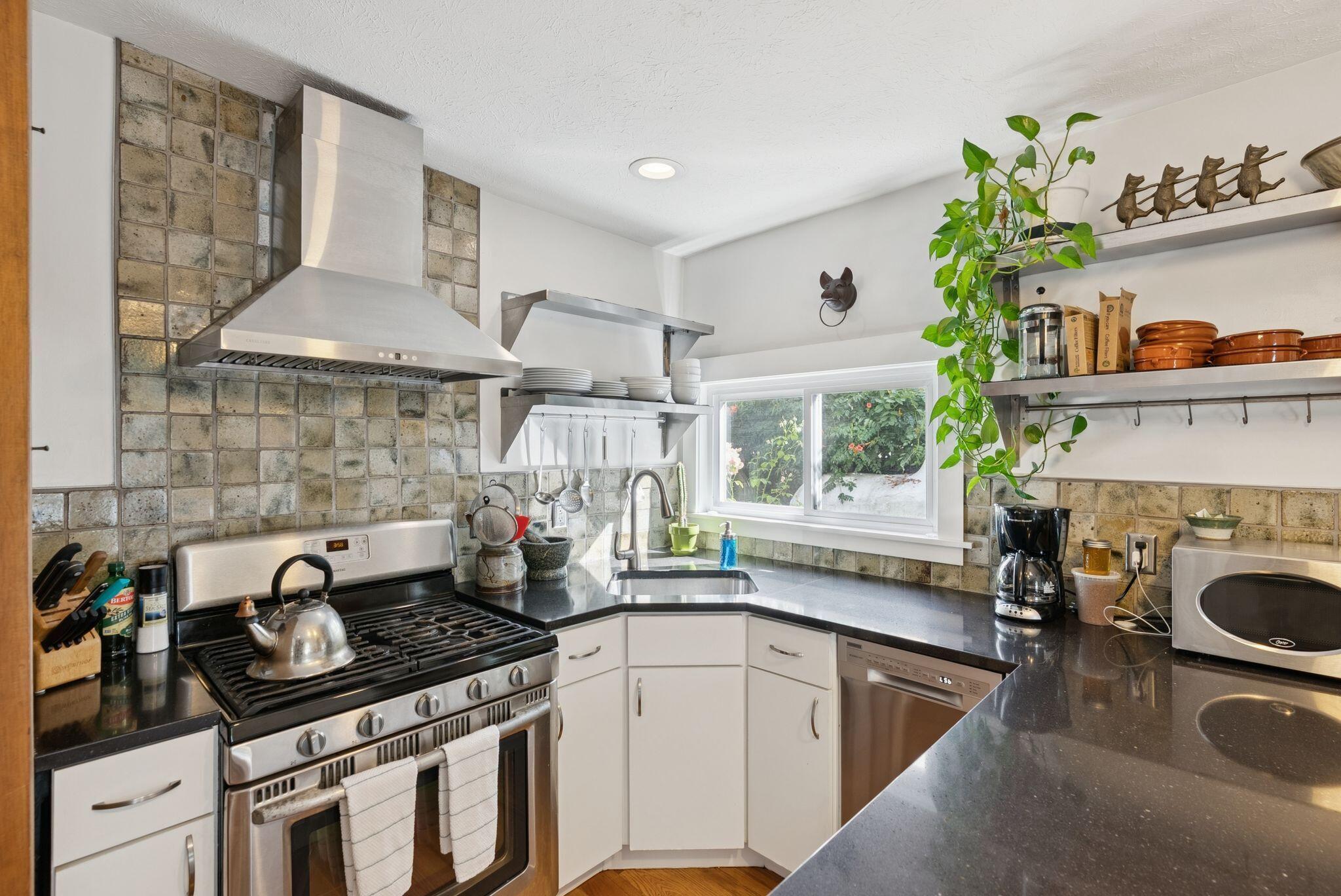 20 Tate Street Portland ME 04102