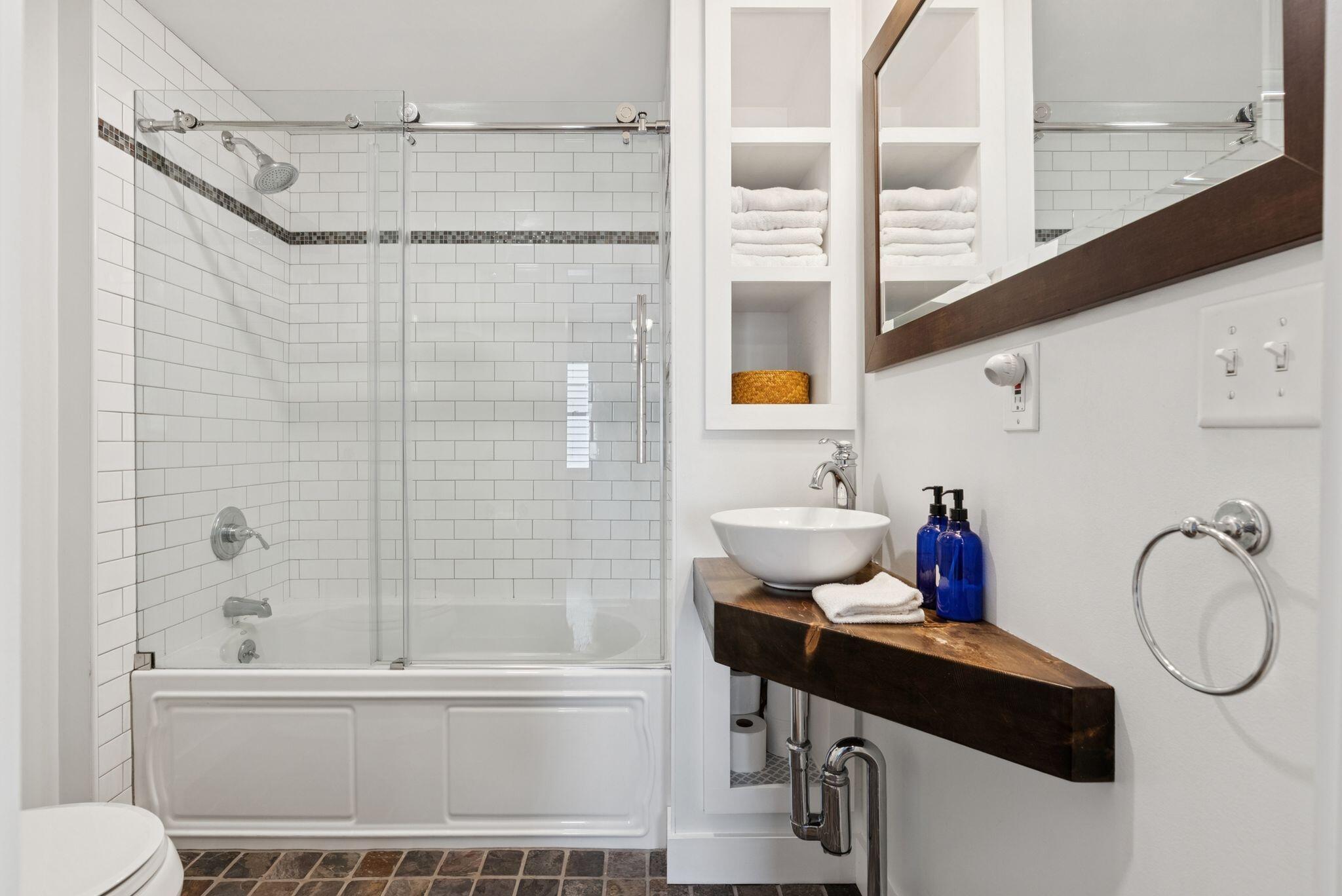 20 Tate Street Portland ME 04102