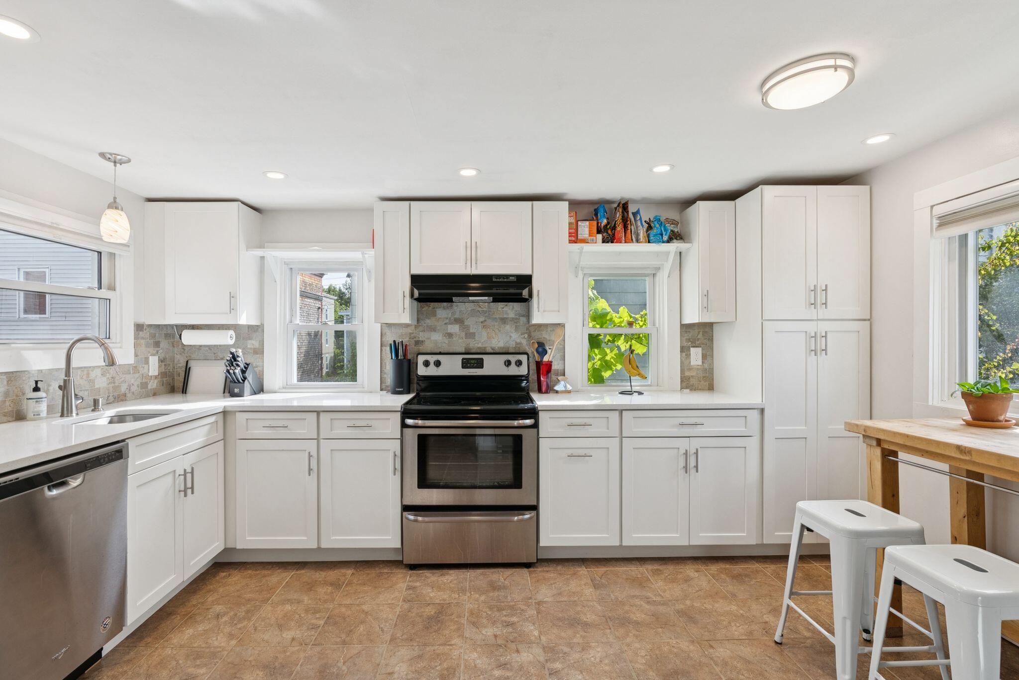 20 Tate Street Portland ME 04102