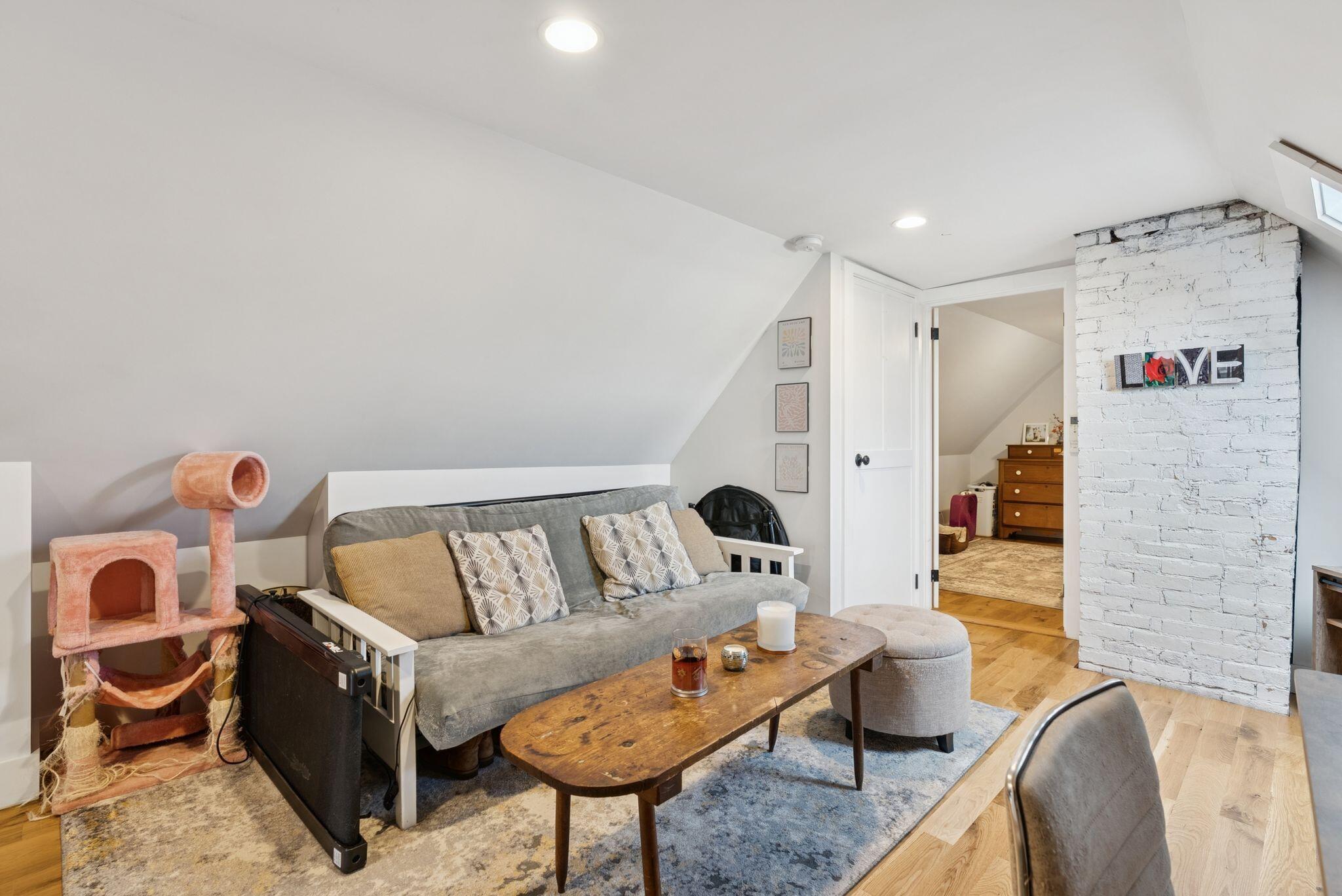 20 Tate Street Portland ME 04102