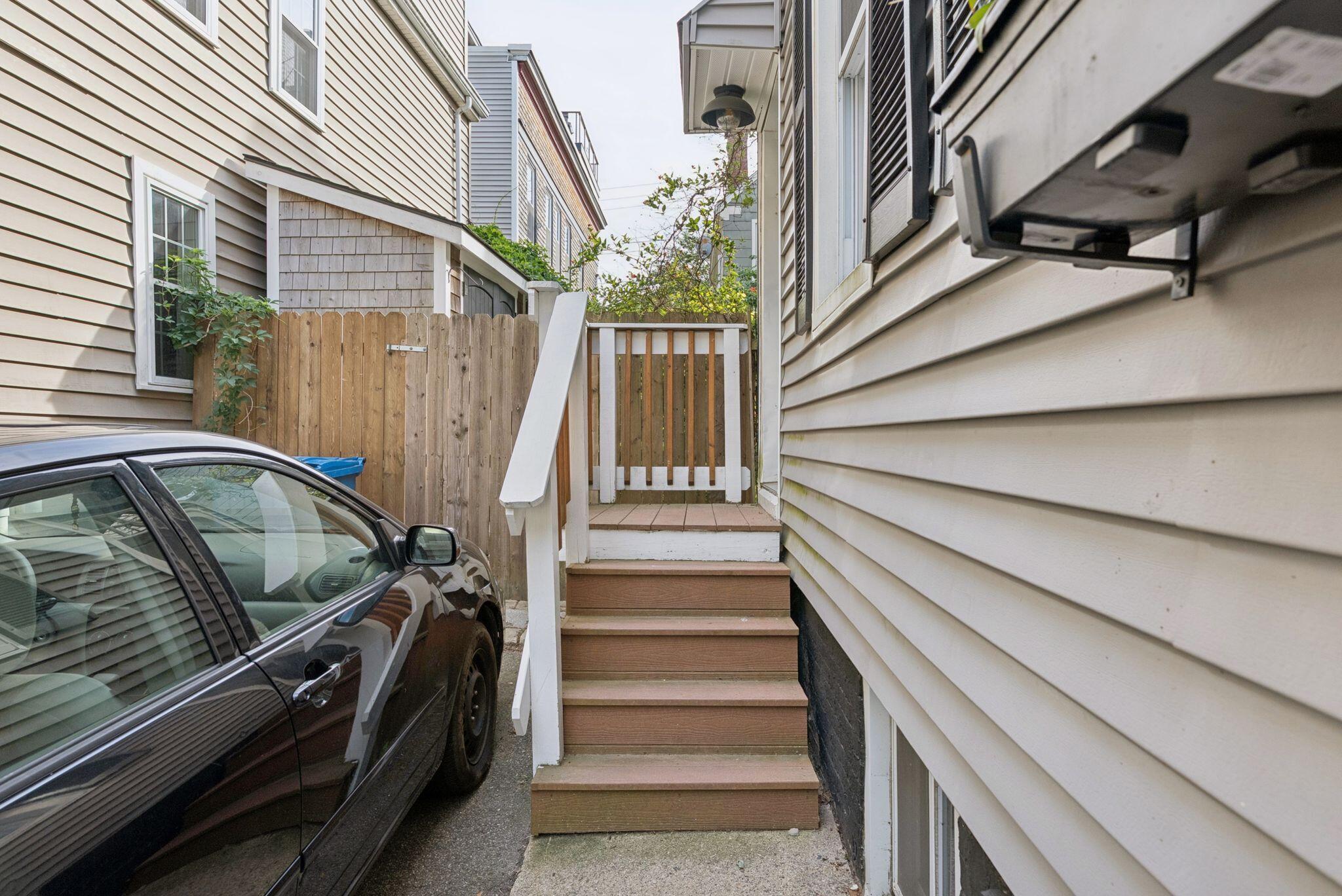 20 Tate Street Portland ME 04102