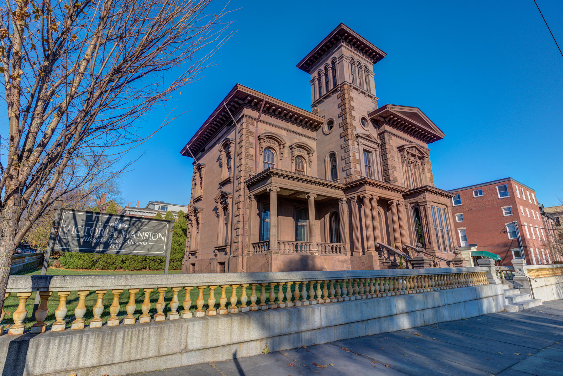 20 Tate Street Portland ME 04102