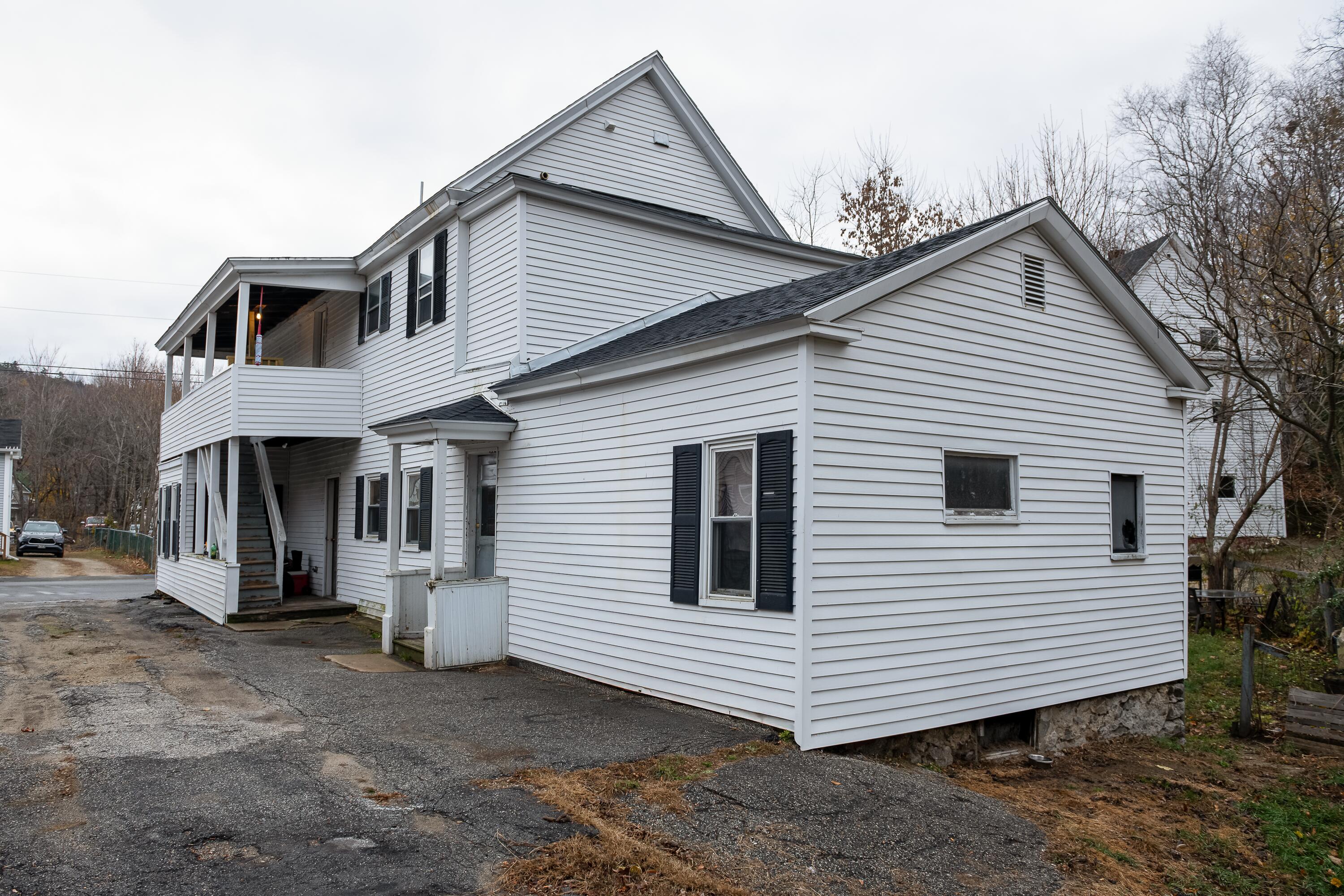 55 Osgood Avenue Mexico ME 04257