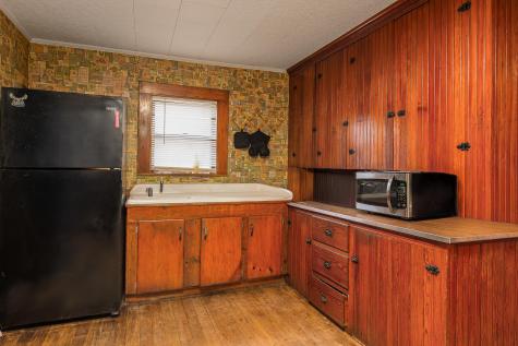 55 Osgood Avenue Mexico ME 04257