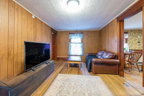 55 Osgood Avenue Mexico ME 04257