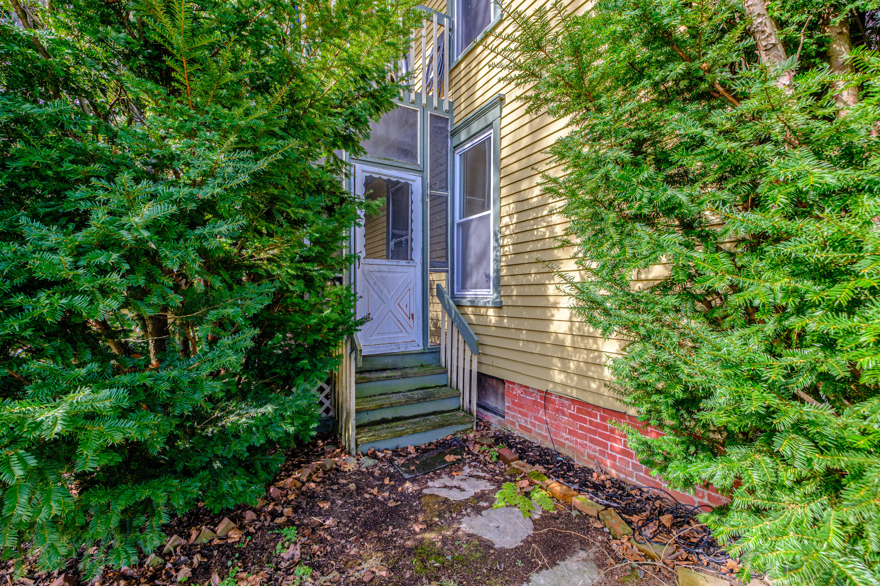 63 3rd Street Auburn ME 04210
