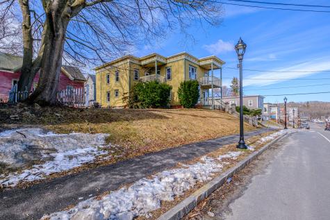 63 3rd Street Auburn ME 04210