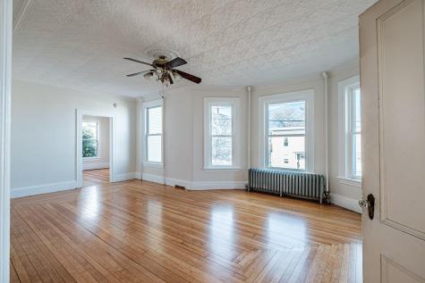63 3rd Street Auburn ME 04210