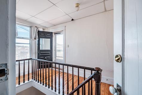 63 3rd Street Auburn ME 04210