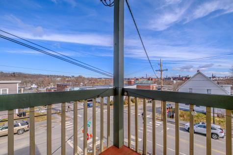 63 3rd Street Auburn ME 04210