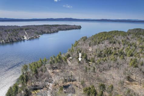 39 Sebago Road Raymond ME 04071