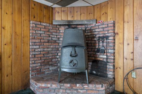 39 Sebago Road Raymond ME 04071