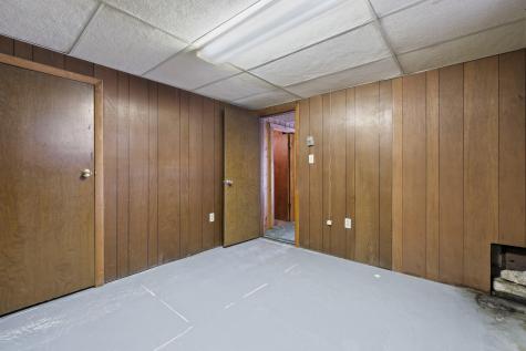 39 Sebago Road Raymond ME 04071