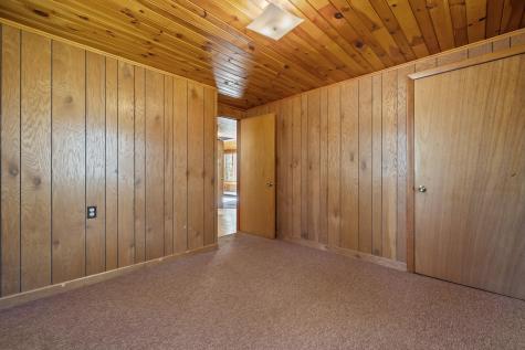 39 Sebago Road Raymond ME 04071