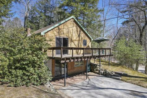 39 Sebago Road Raymond ME 04071