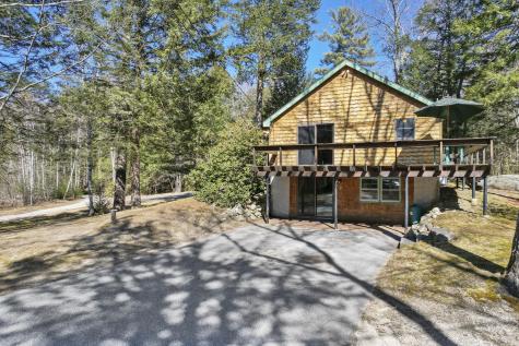 39 Sebago Road Raymond ME 04071
